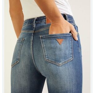 GUESS Ultimate Skinny Jeans